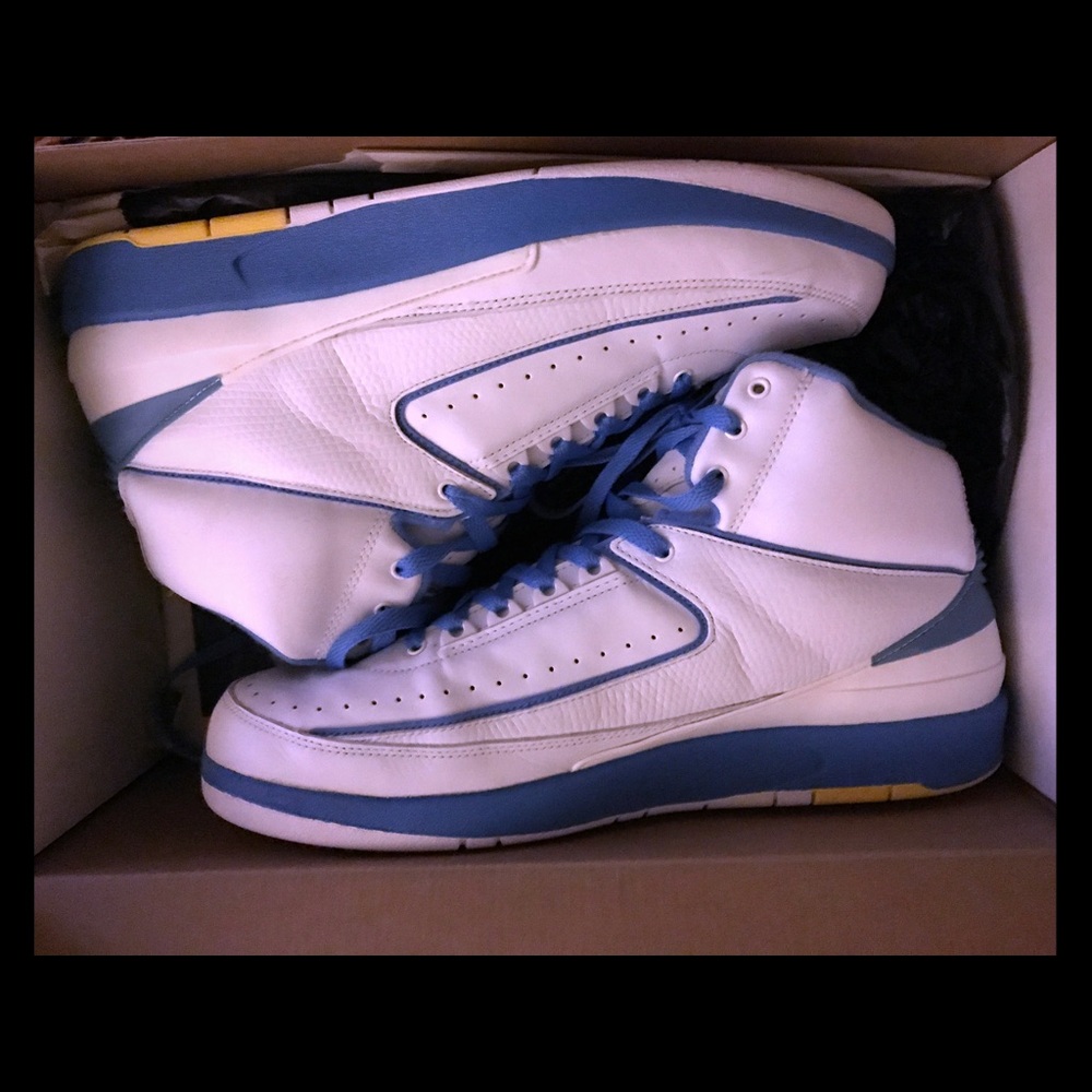 Carmelo Air Jordan 2. Worn 1 time size 11.5. 1000%